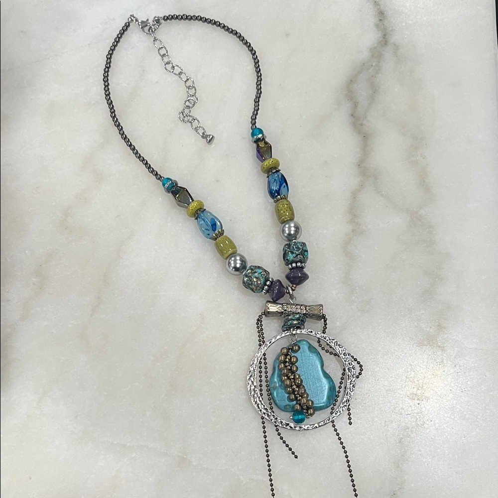 19” Vintage Silver and Blue Beaded Necklace